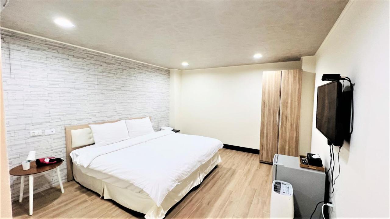 Appartement Shining House à Tainan Extérieur photo
